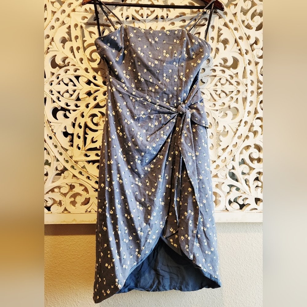 MAJORELLE ANNA BLUE DOSTY FAUX WRAP MINI DRESS FLORAL WOMENS. SIZE SMALL - Picture 5 of 14